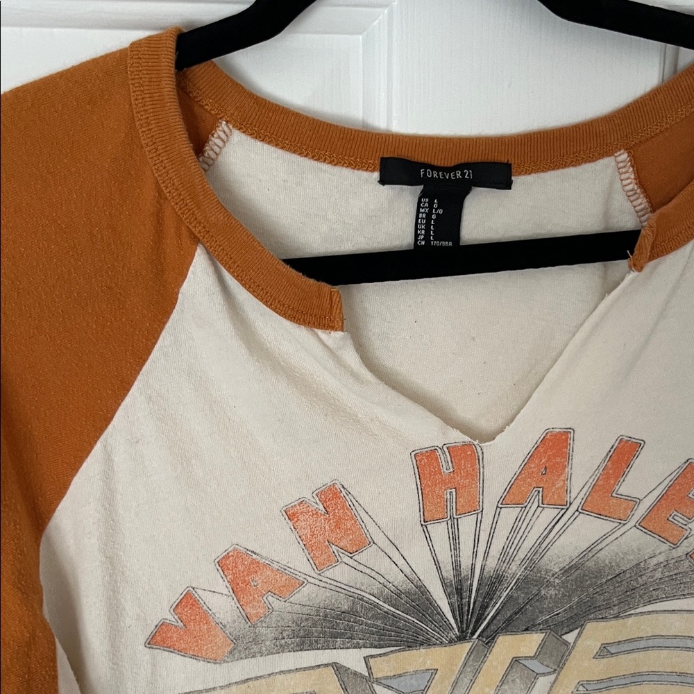 Forever 21 Graphic Tee - Picture 2 of 4